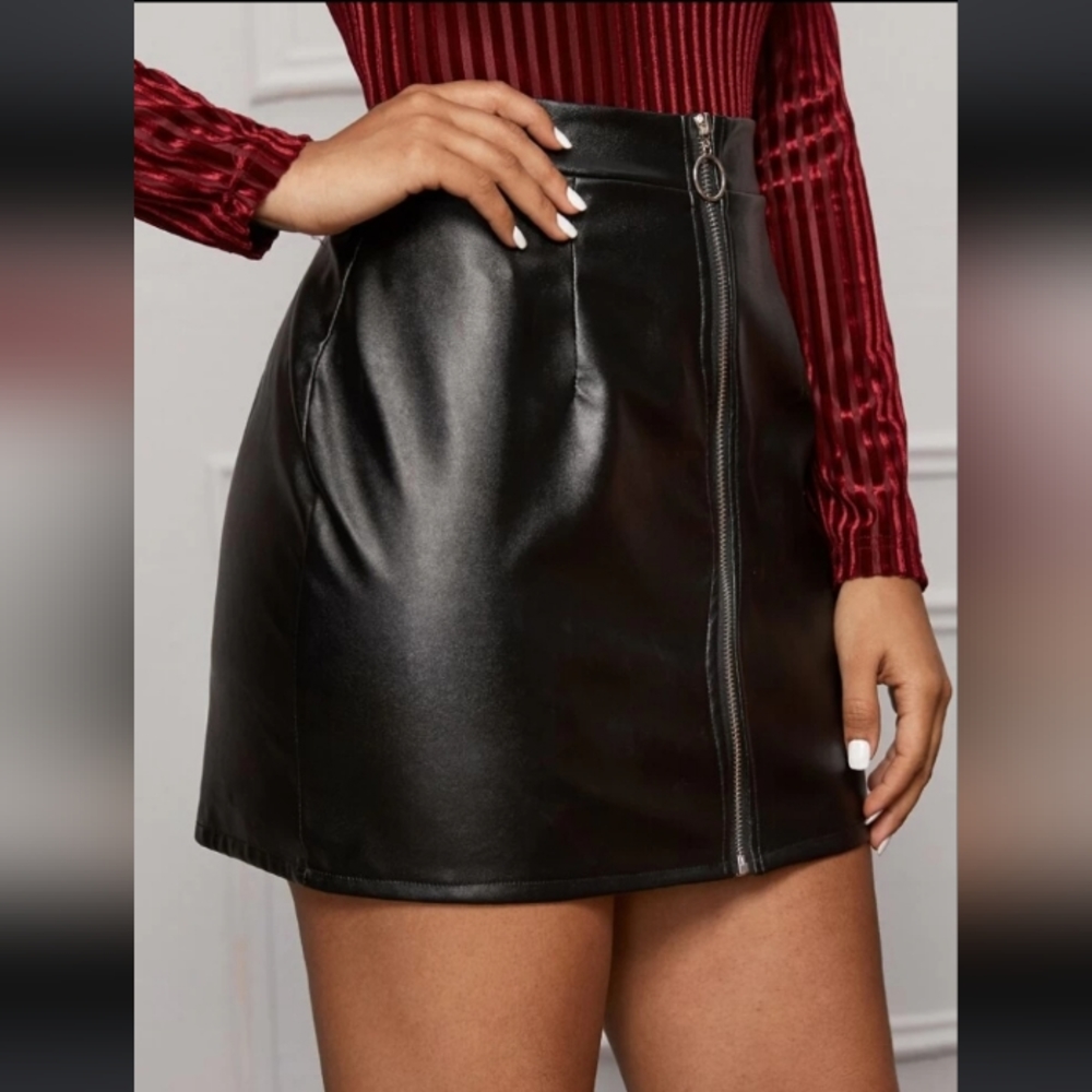 Solid Zip Up Faux Leather Skirt